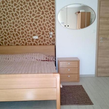 Appartamento Affabilis Vip House Traù Esterno foto